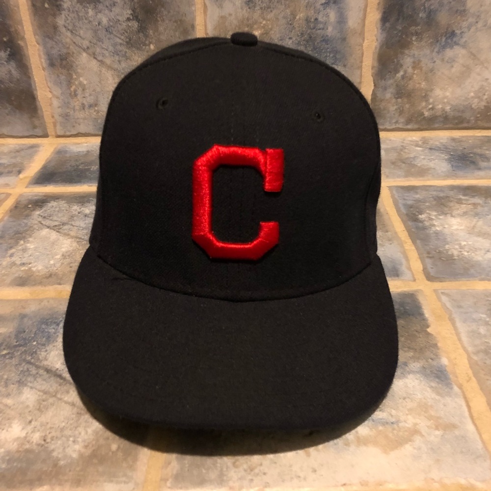 Cleveland Indians new era fitted hat size 7
